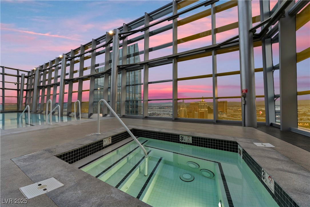 3726 Las Vegas Boulevard 911