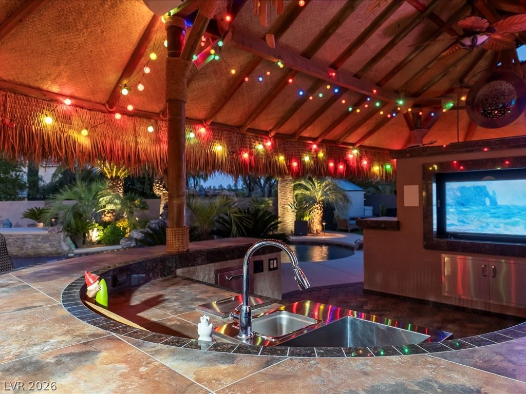 5912 Vizzi Court