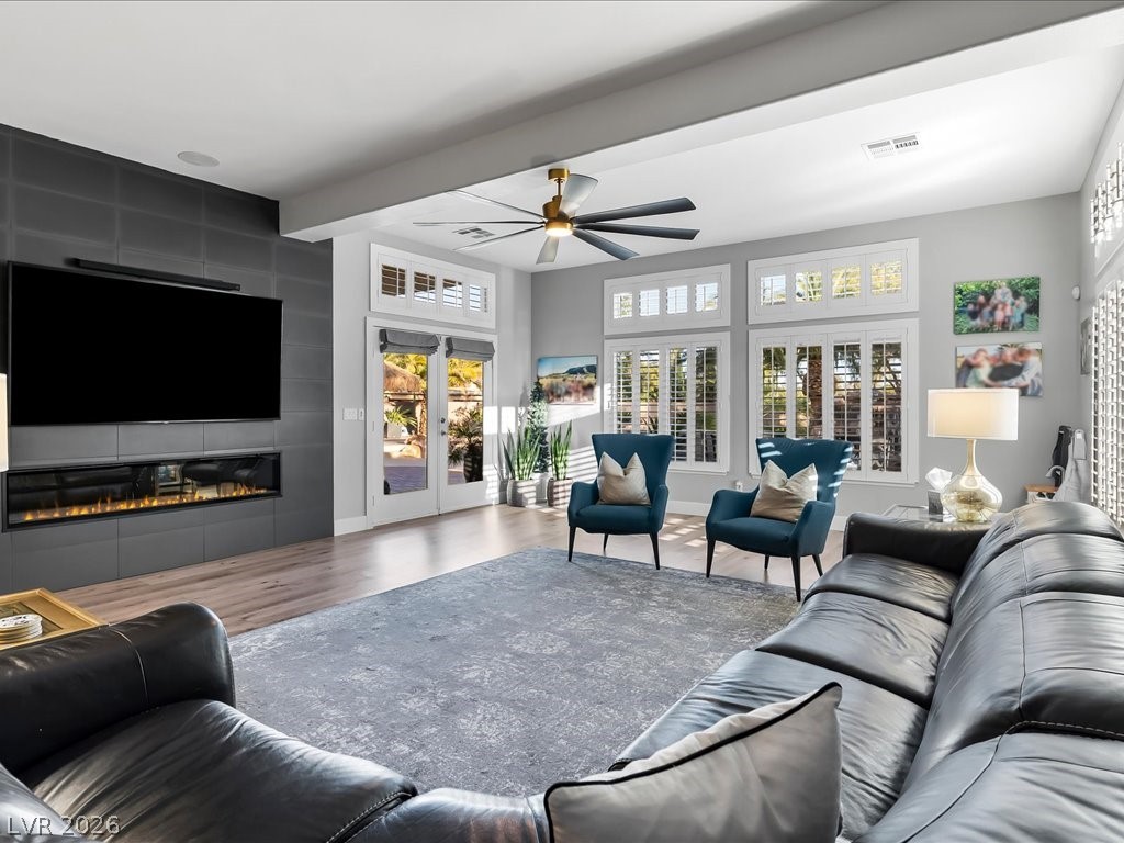 5912 Vizzi Court