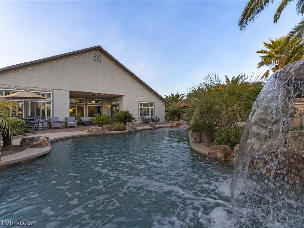 5912 Vizzi Court