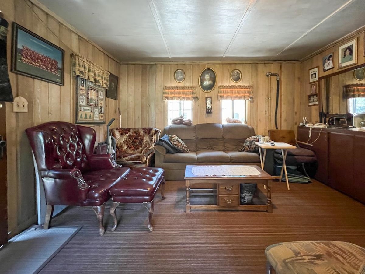 518 Twin Lakes Rd #49 Unit: Twin Lakes General Store