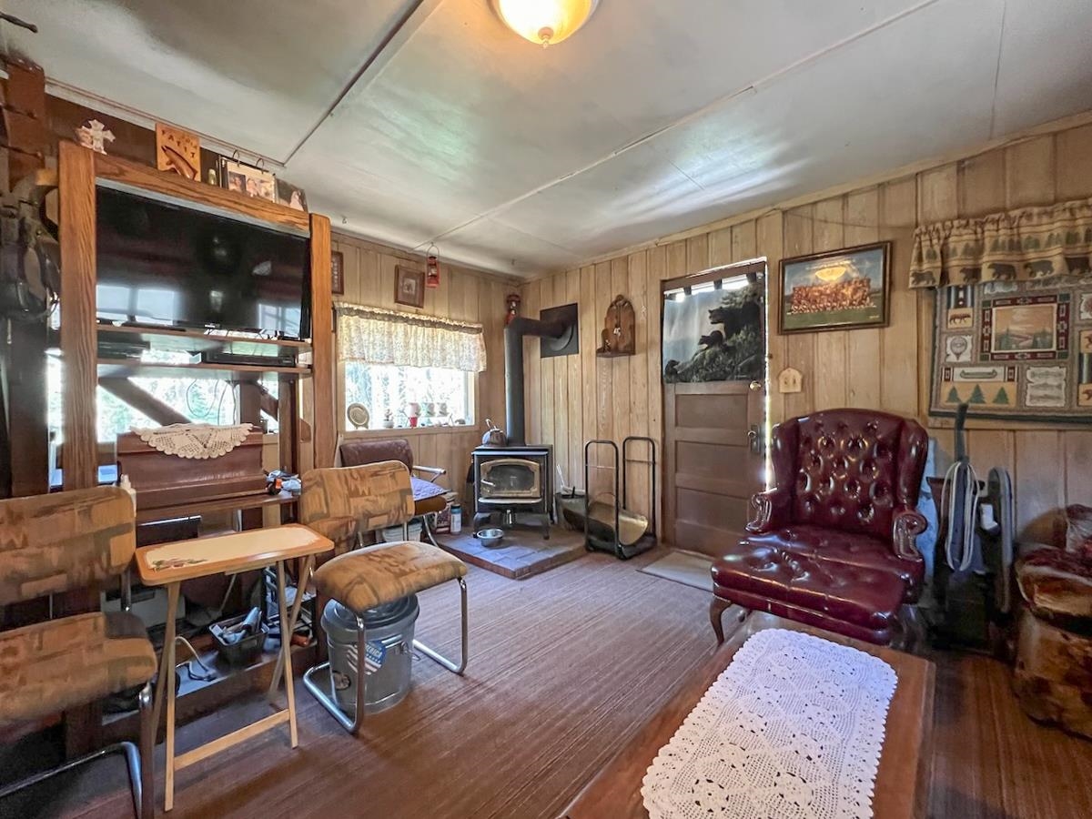 518 Twin Lakes Rd #49 Unit: Twin Lakes General Store