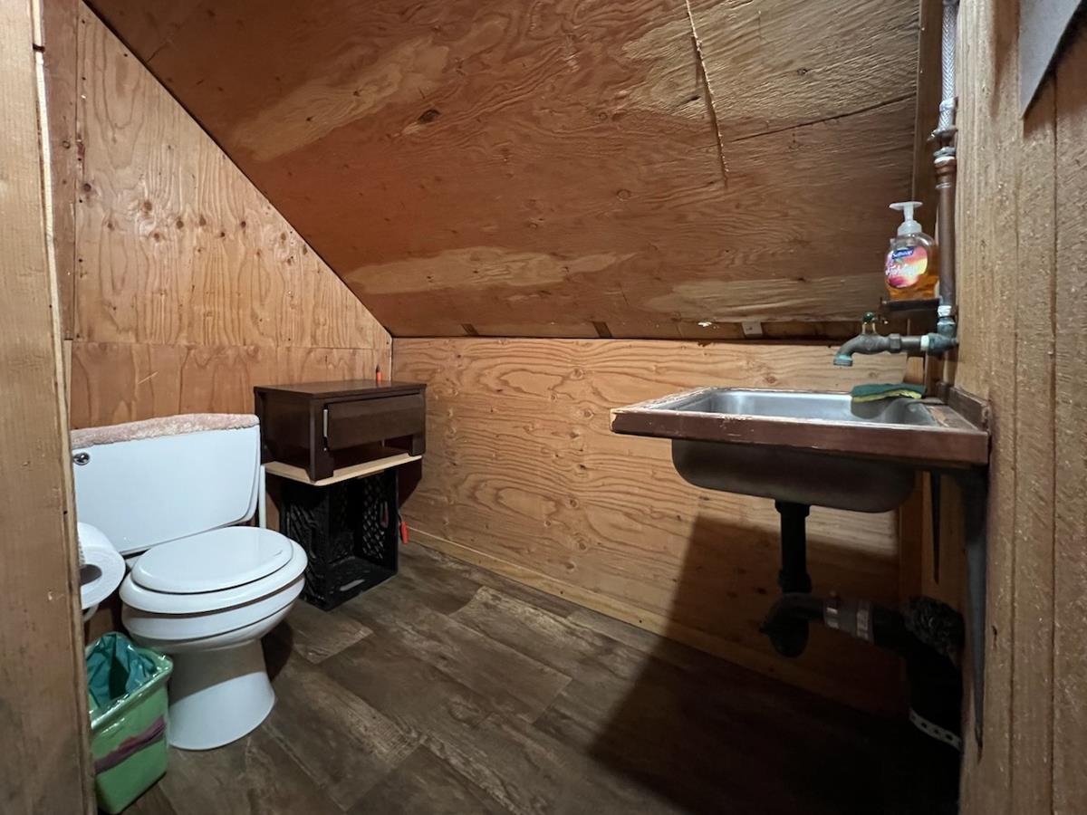 518 Twin Lakes Rd #49 Unit: Twin Lakes General Store