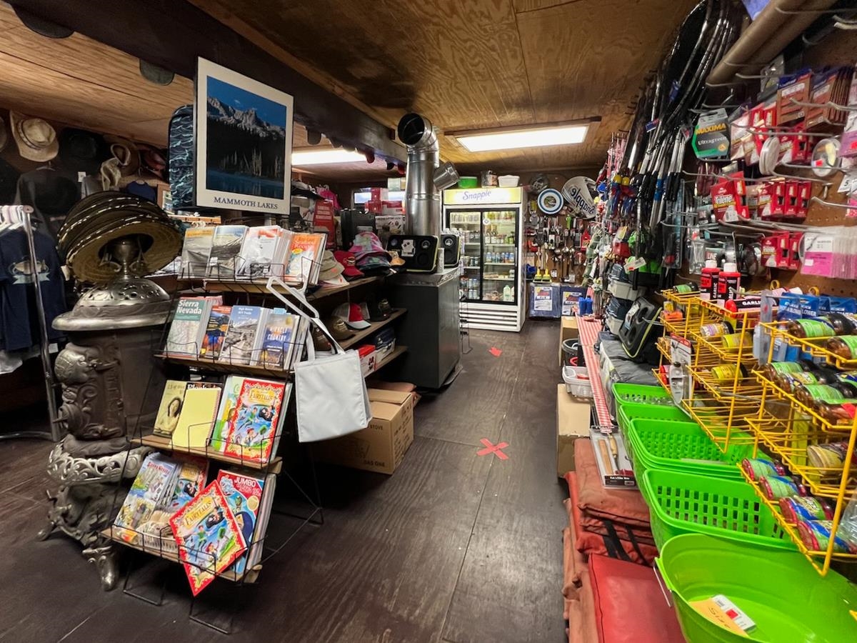 518 Twin Lakes Rd #49 Unit: Twin Lakes General Store