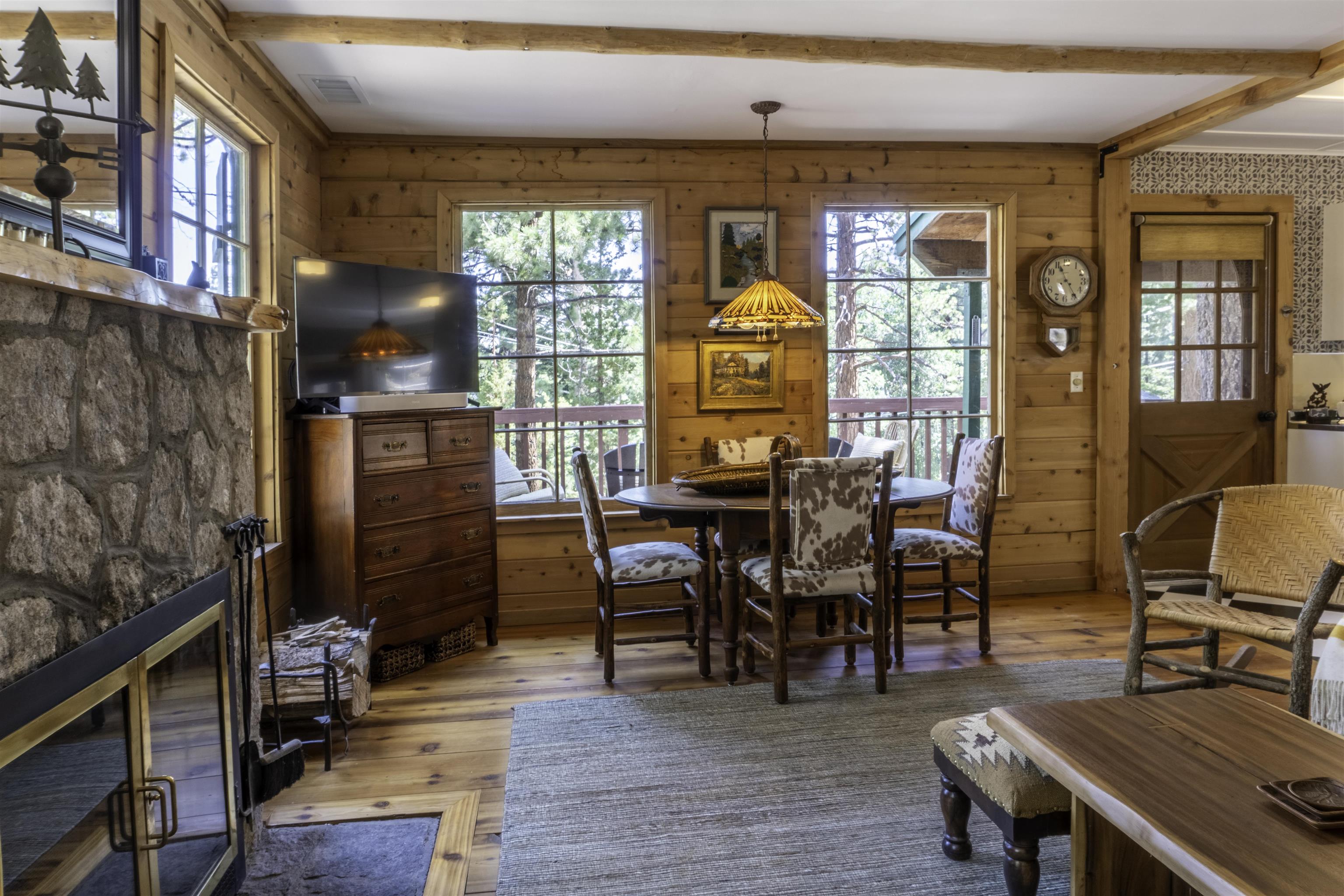 25 Reversed Peak Road