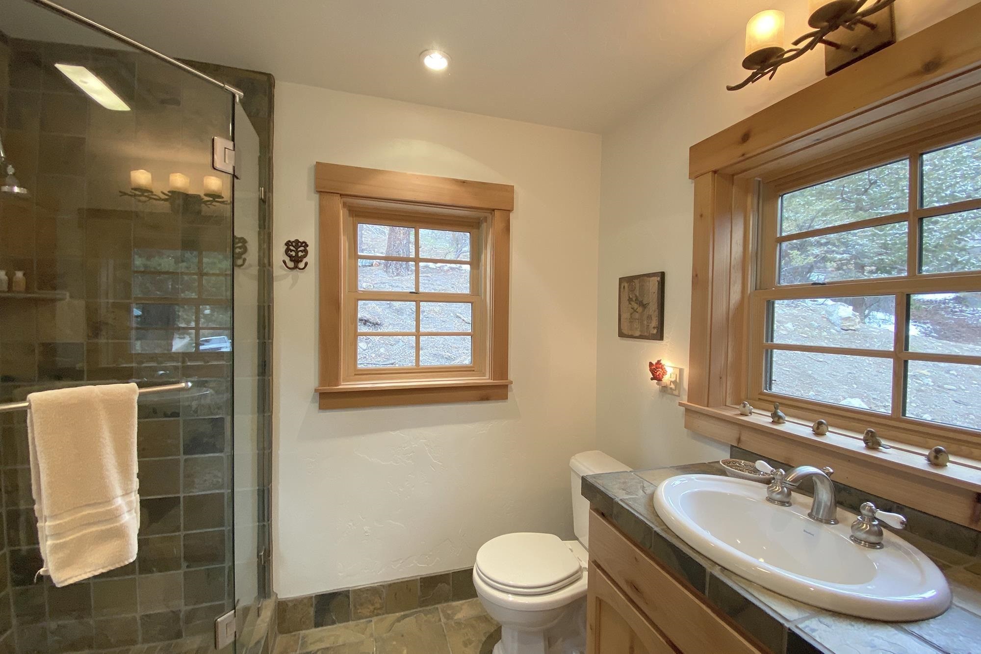 25 Reversed Peak Road