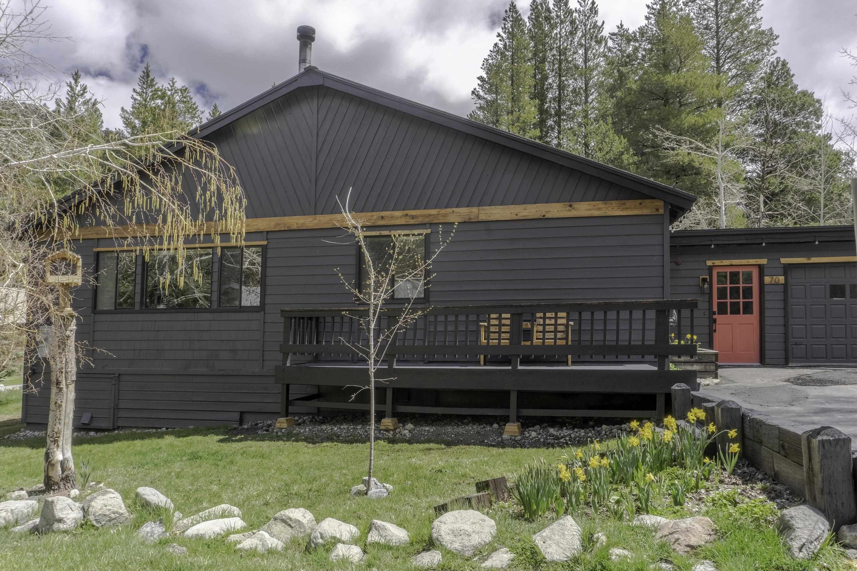 70 Los Angeles Street