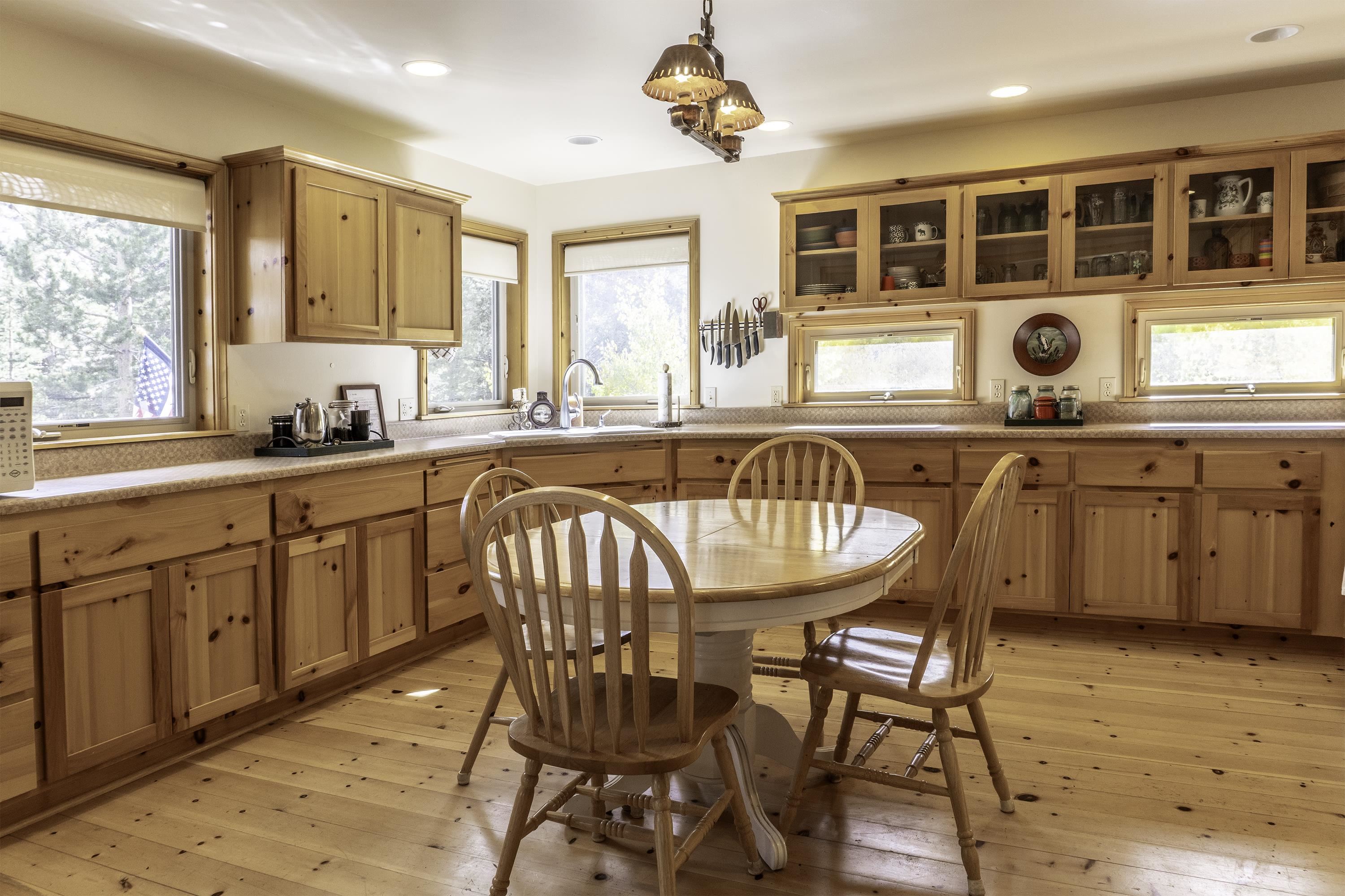 115 Pinecrest Drive