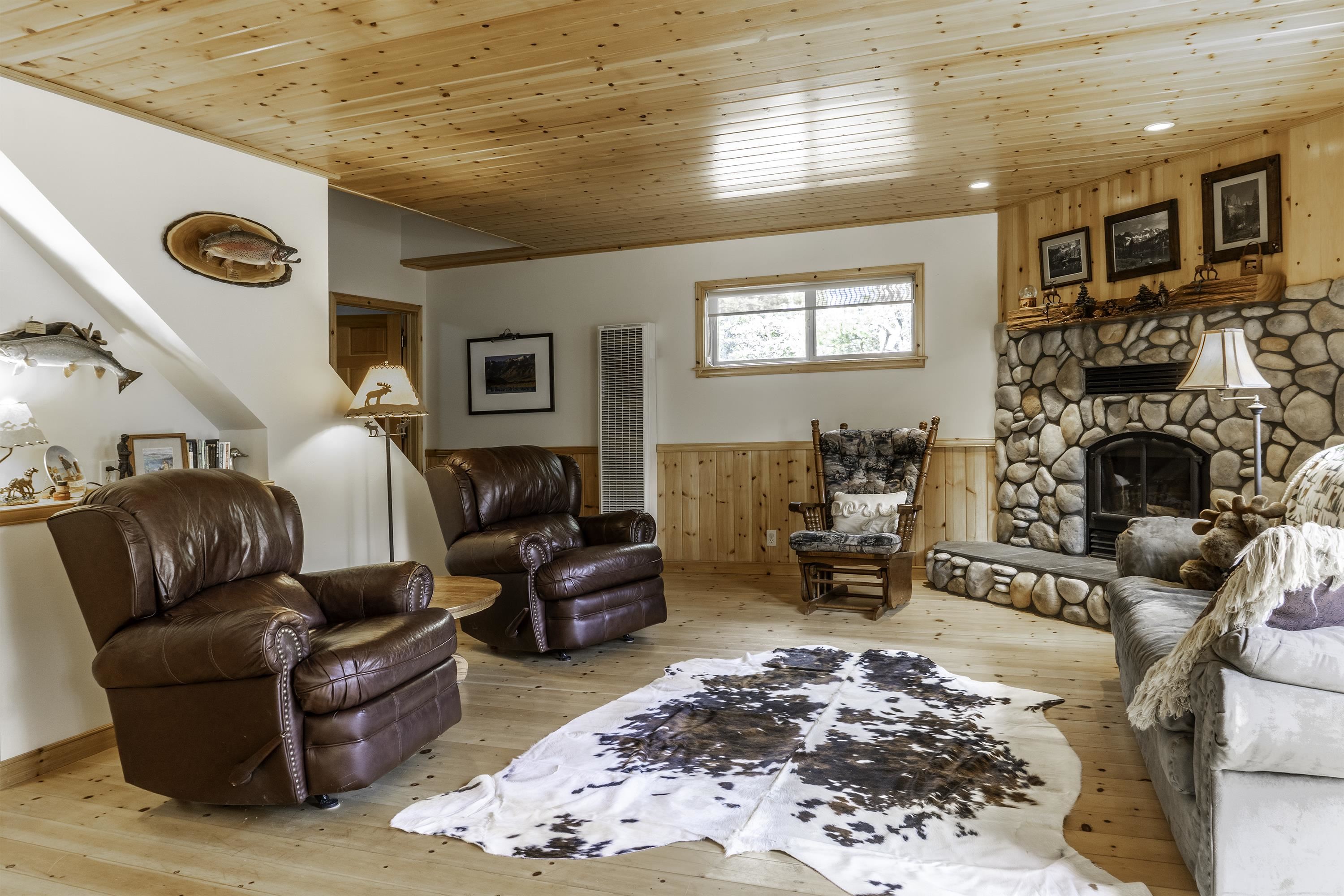 115 Pinecrest Drive
