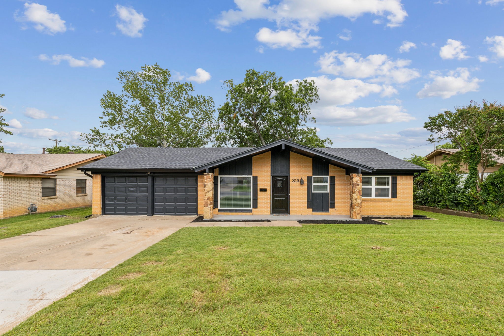 313 Yorkshire Drive