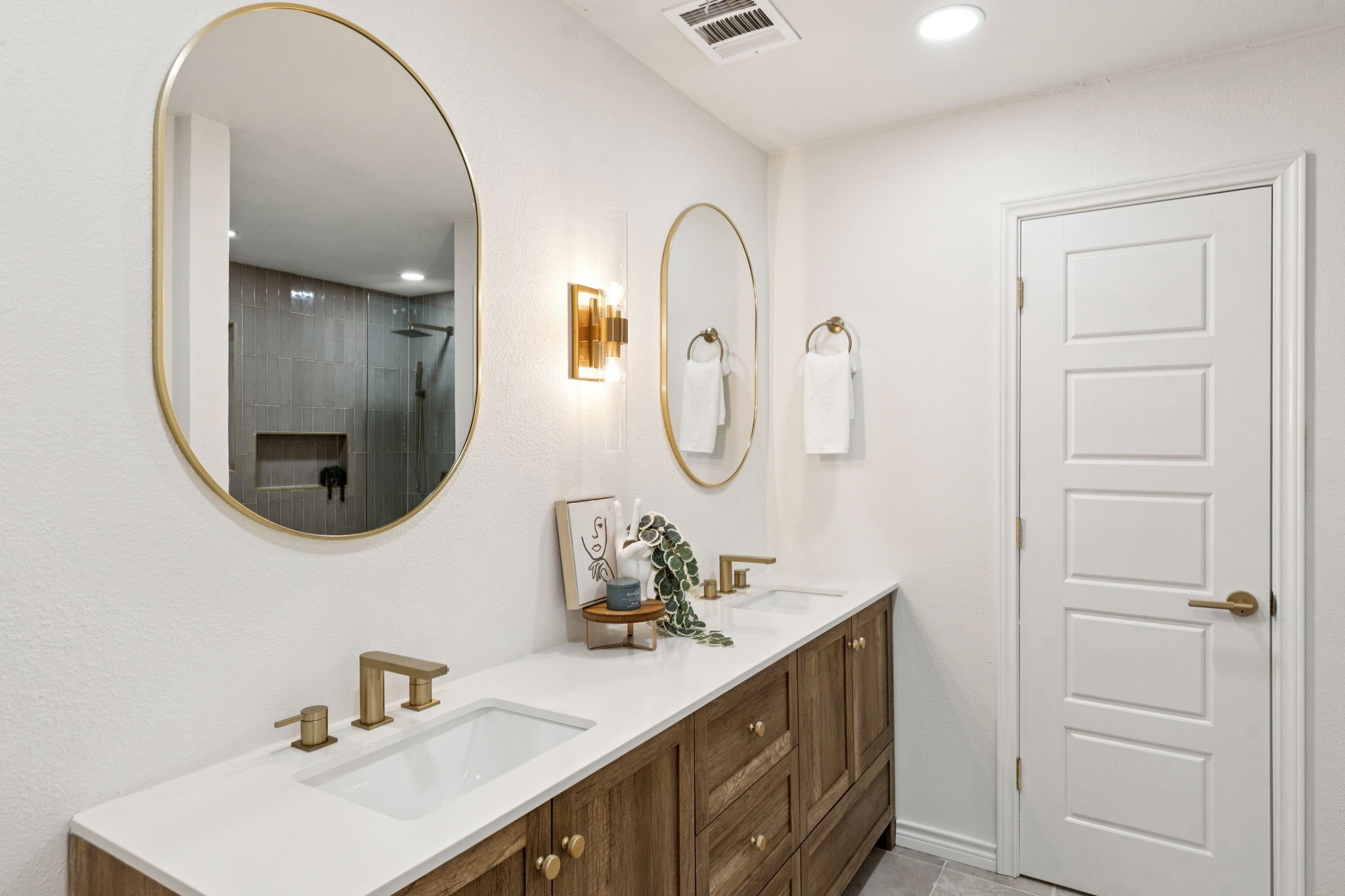 5509 Enchanted Lane