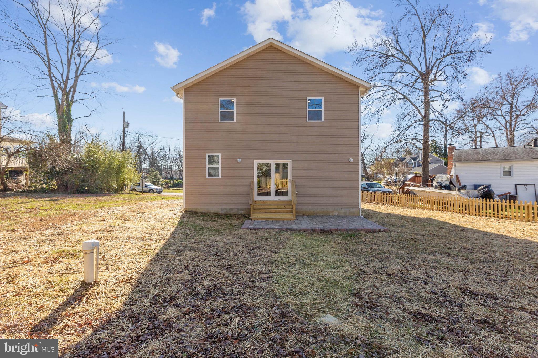 1349 Shore Dr