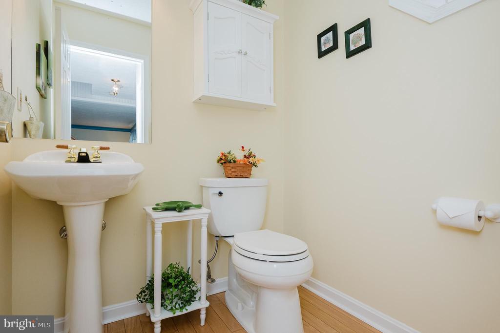 6422 Oak Park Ct