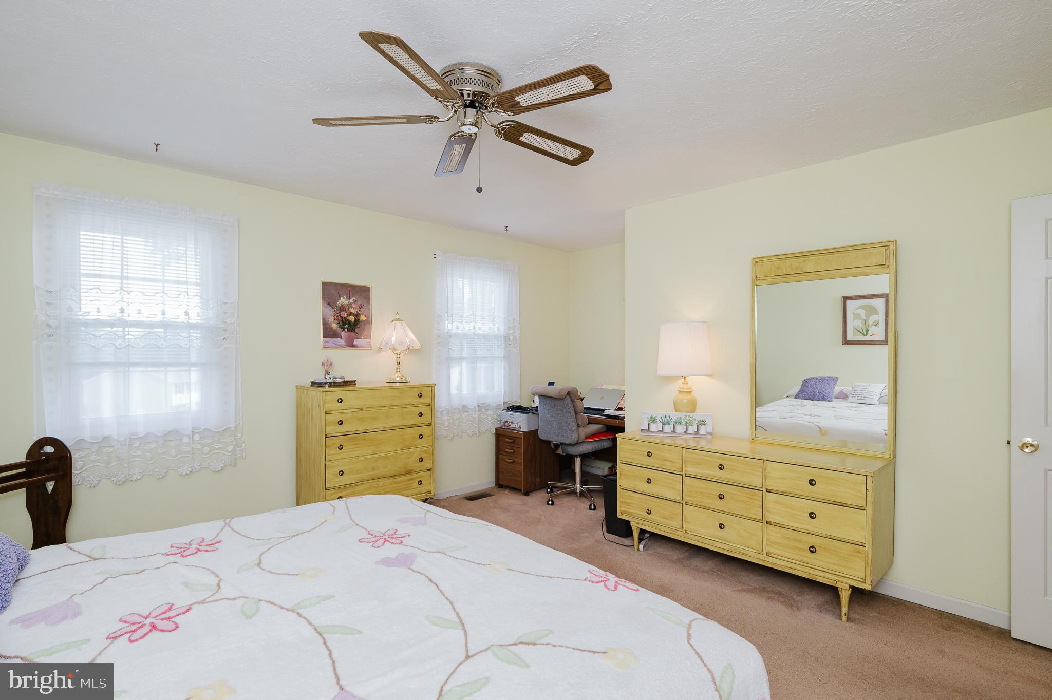 6422 Oak Park Ct