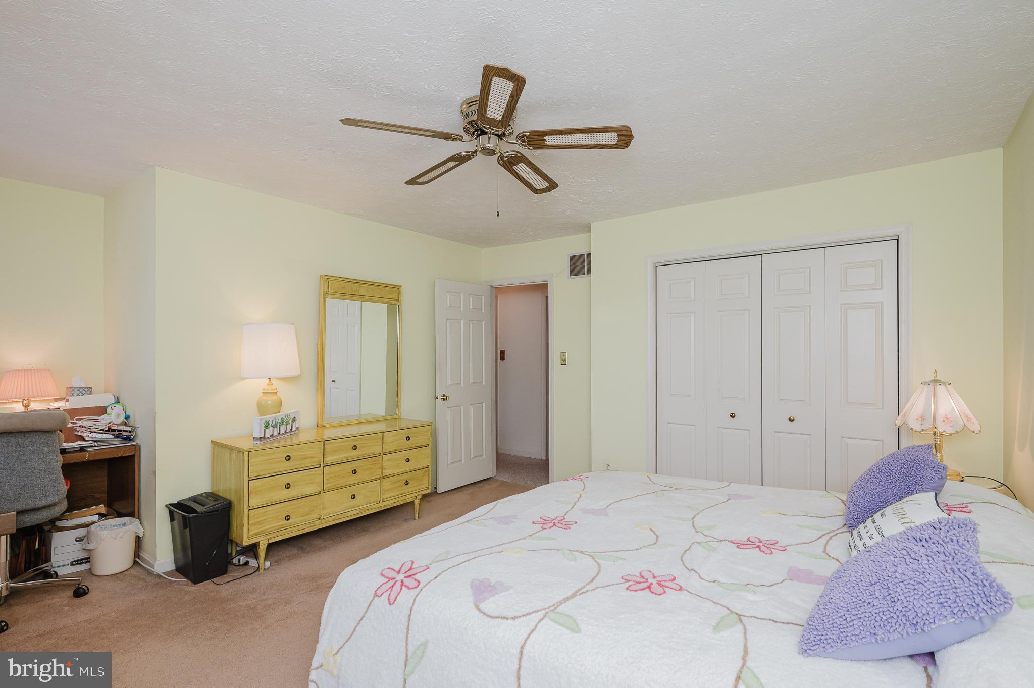 6422 Oak Park Ct