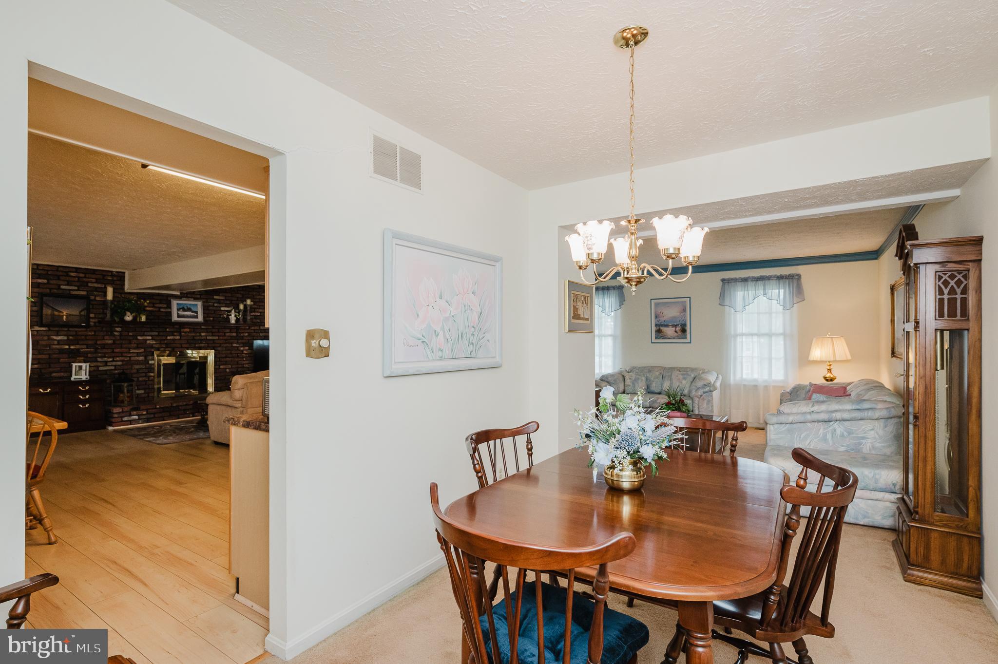 6422 Oak Park Ct