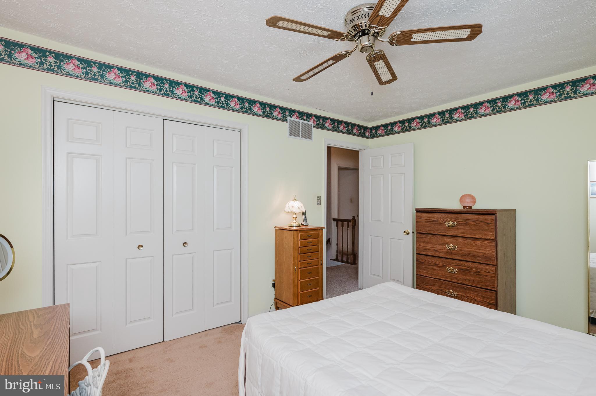 6422 Oak Park Ct
