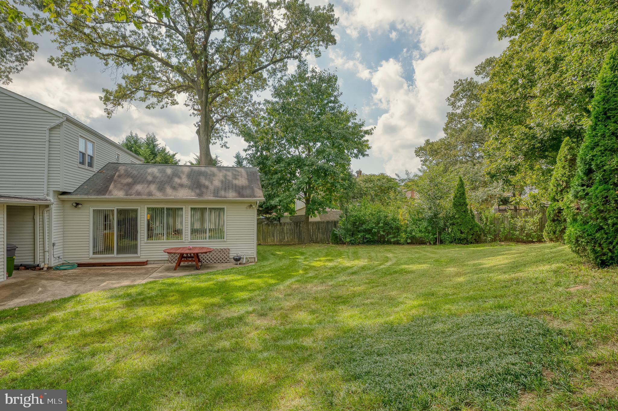6422 Oak Park Ct