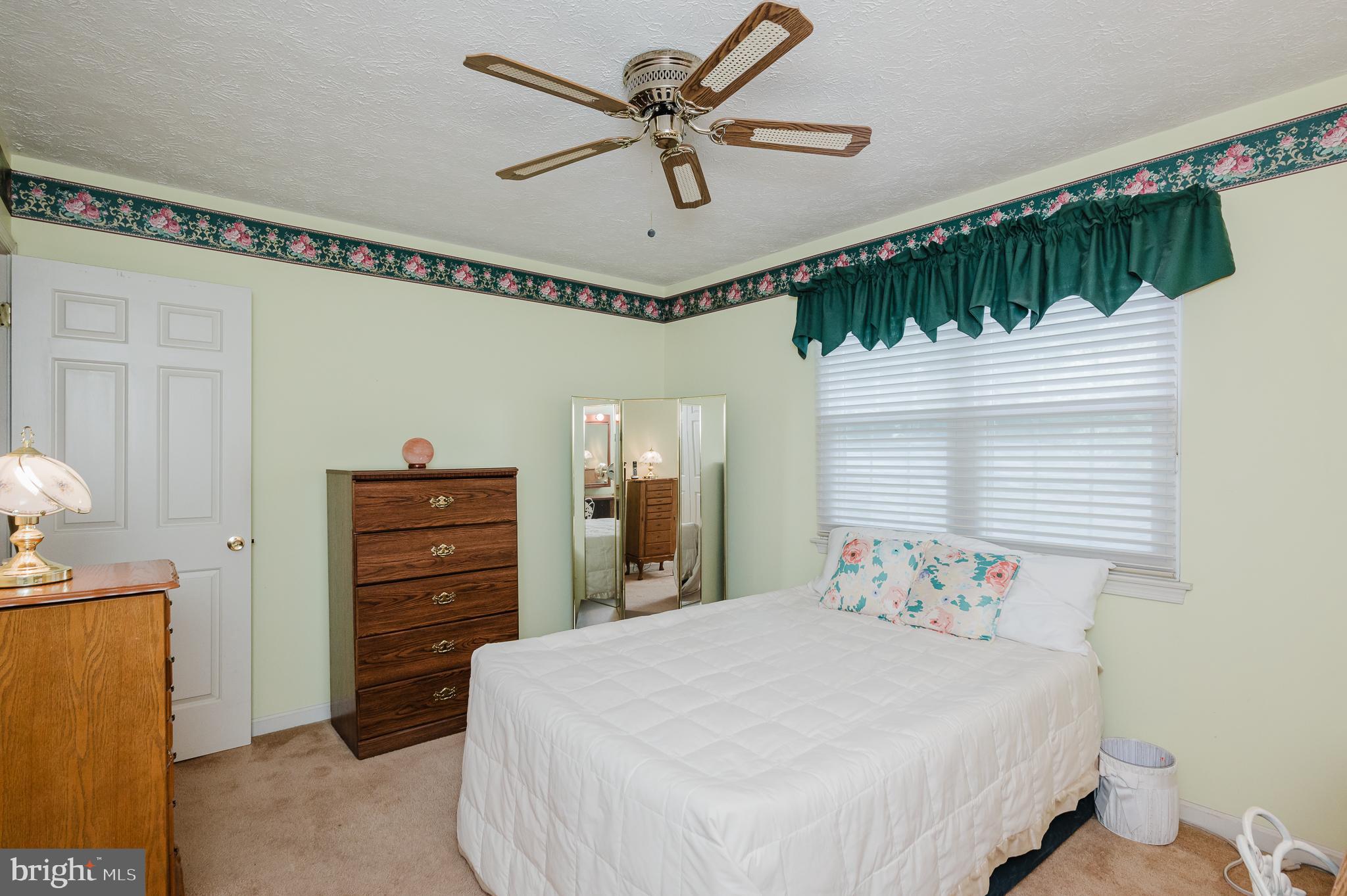 6422 Oak Park Ct