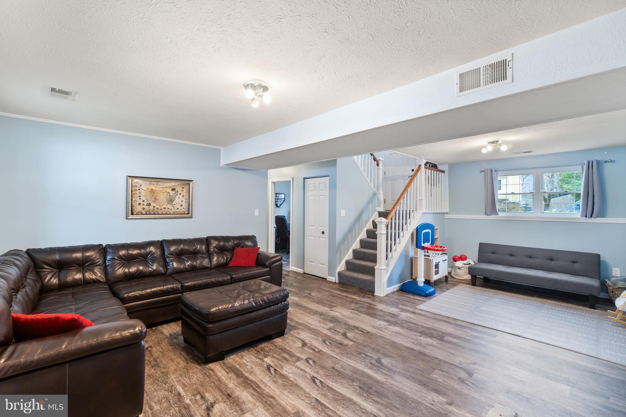 312 Ternwing Dr