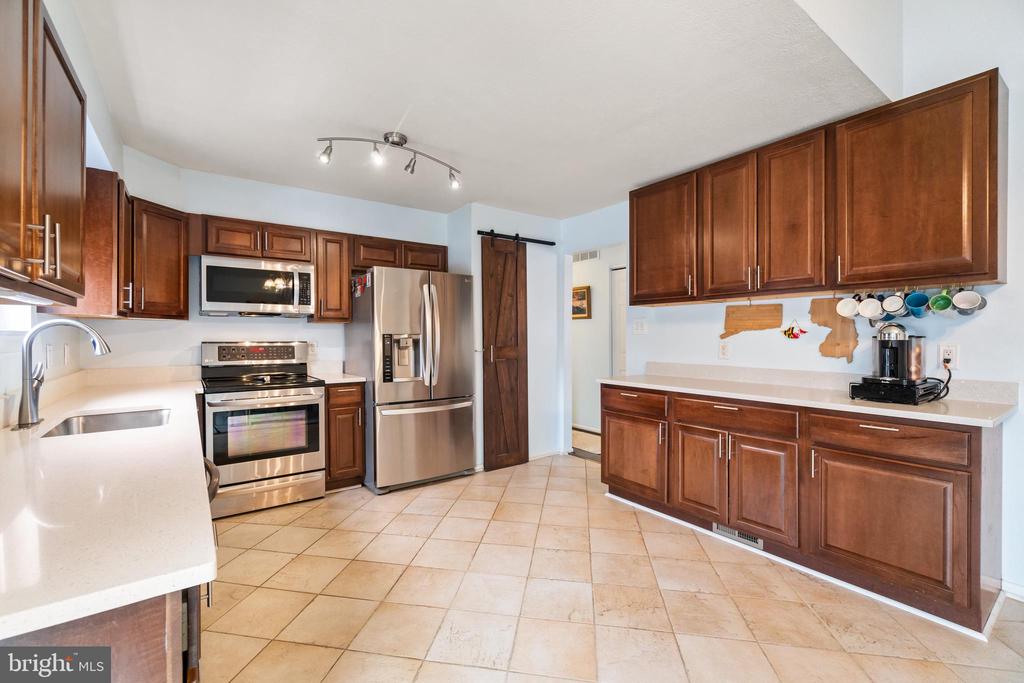 312 Ternwing Dr