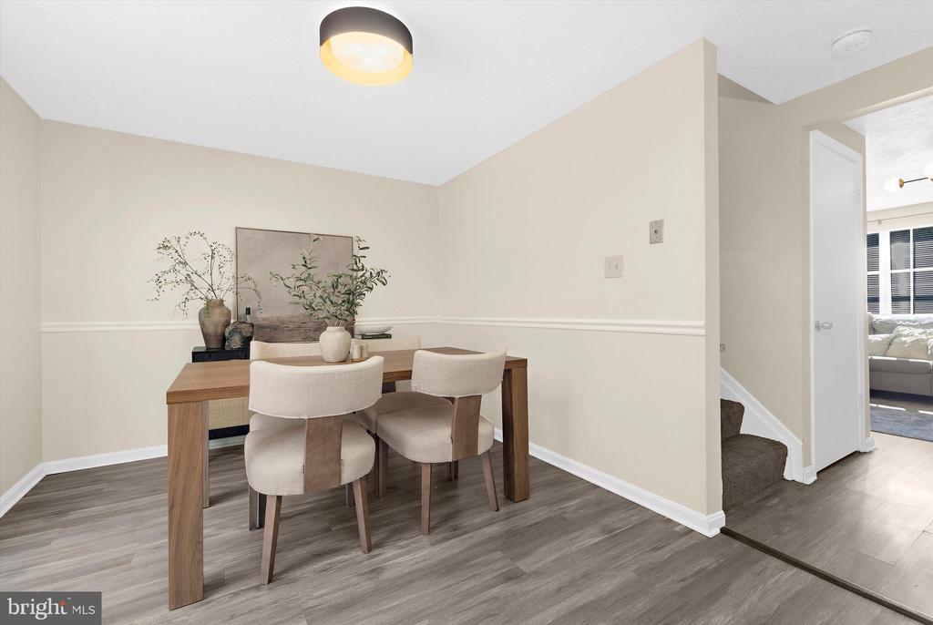 1516 LODGE POLE COURT