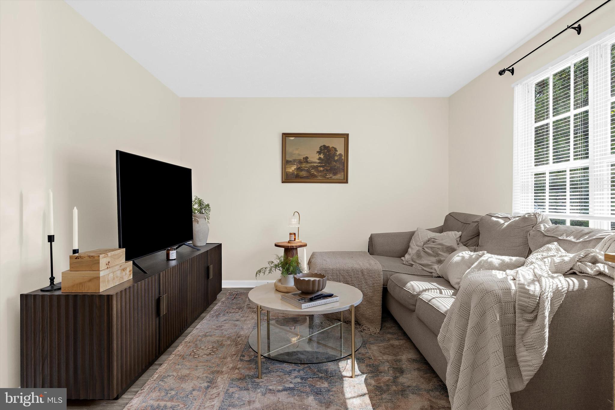 1516 LODGE POLE COURT