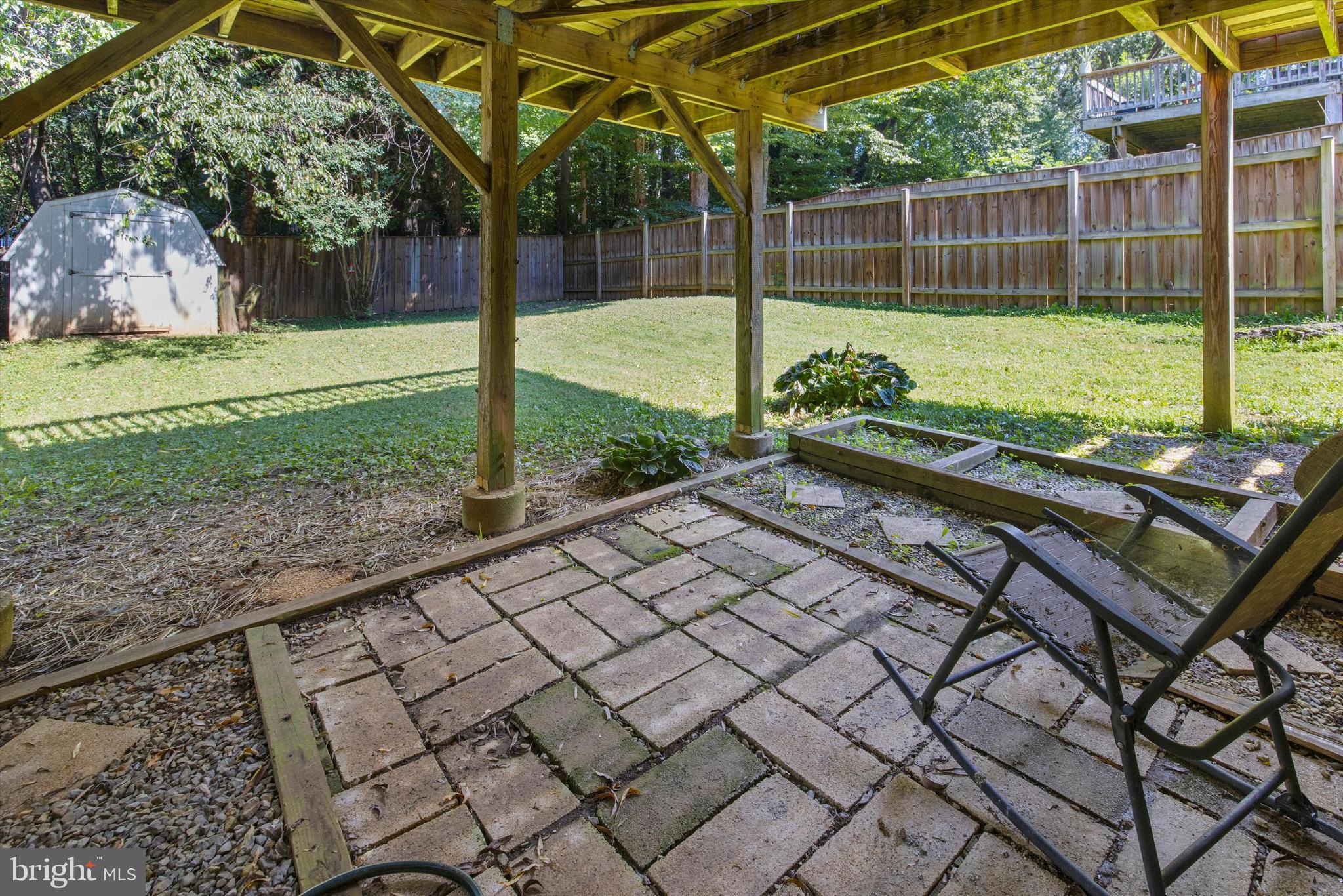 1516 LODGE POLE COURT