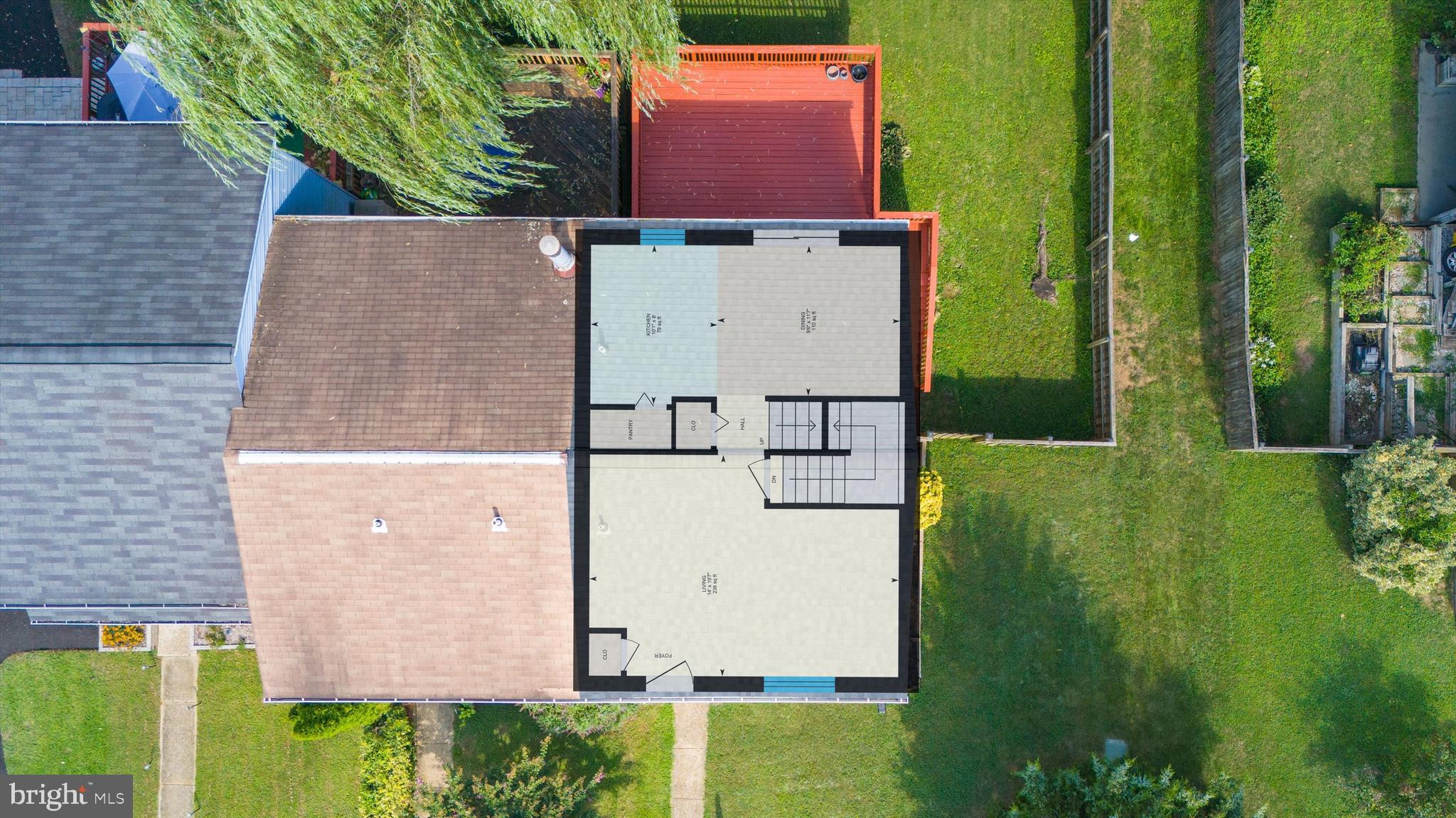 1516 LODGE POLE COURT