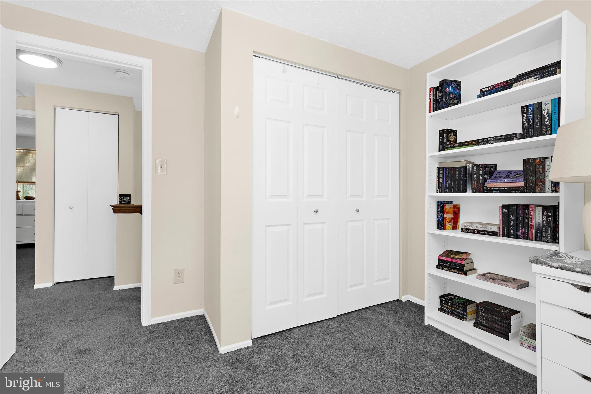 1516 LODGE POLE COURT