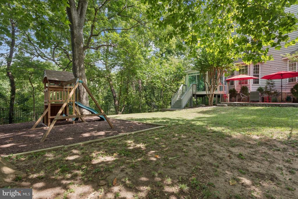 5 ARLIE DRIVE