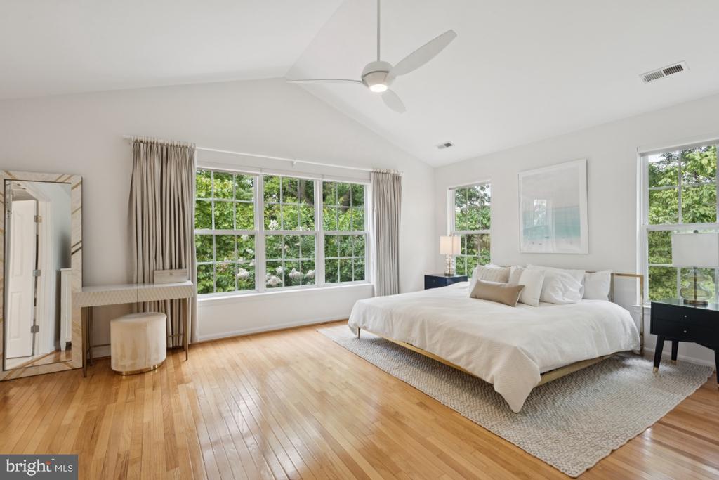 5 ARLIE DRIVE