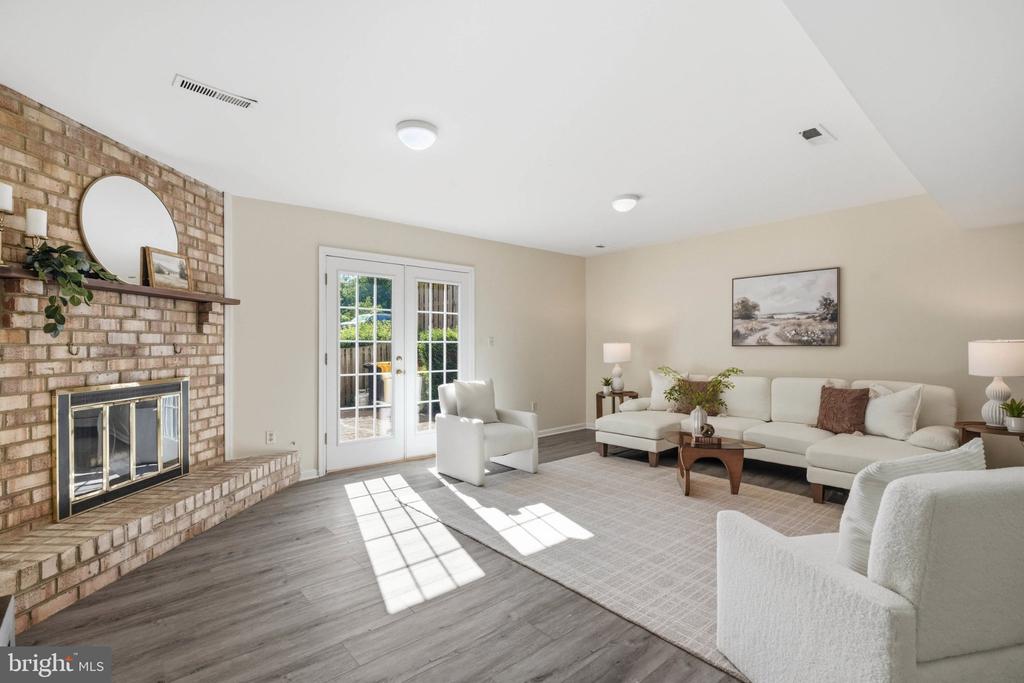 1270 CADDIE DRIVE