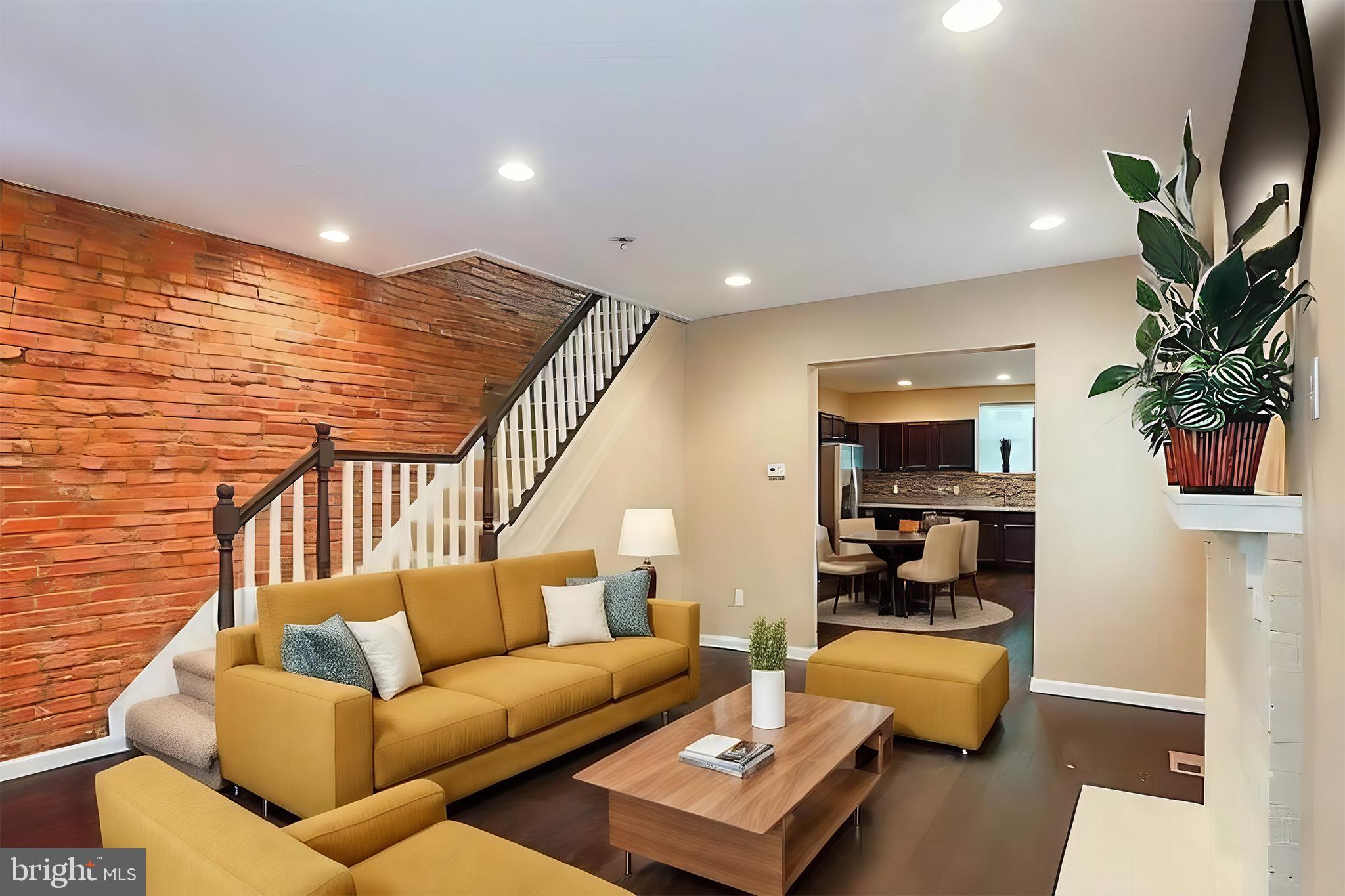 3110 Wolcott Ave