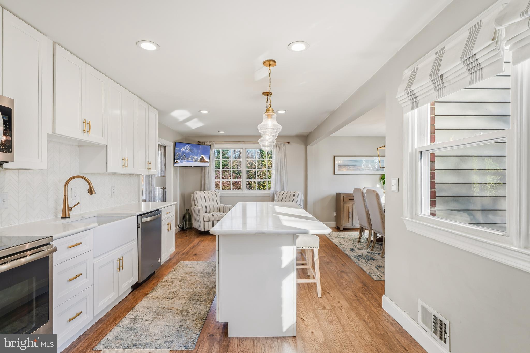 1229 WINE SPRING LANE