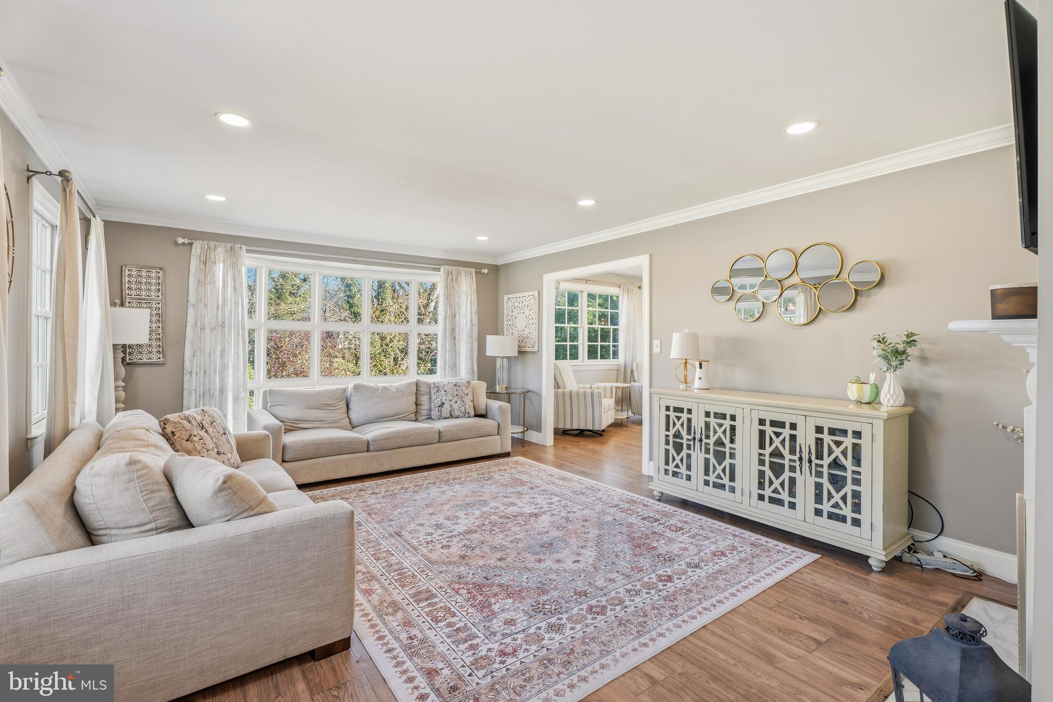 1229 WINE SPRING LANE