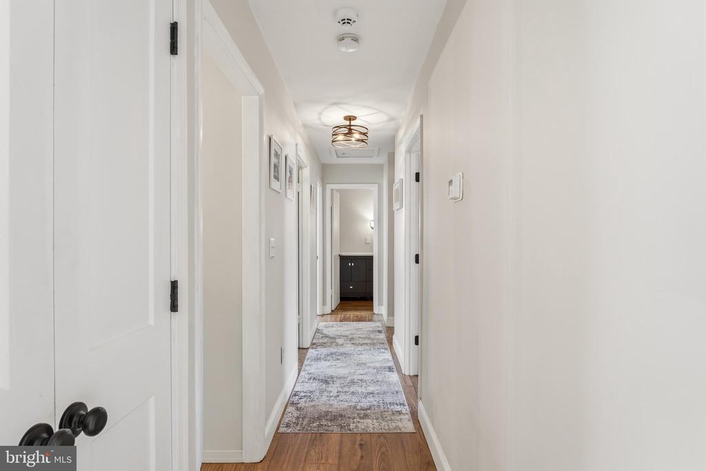 1229 WINE SPRING LANE