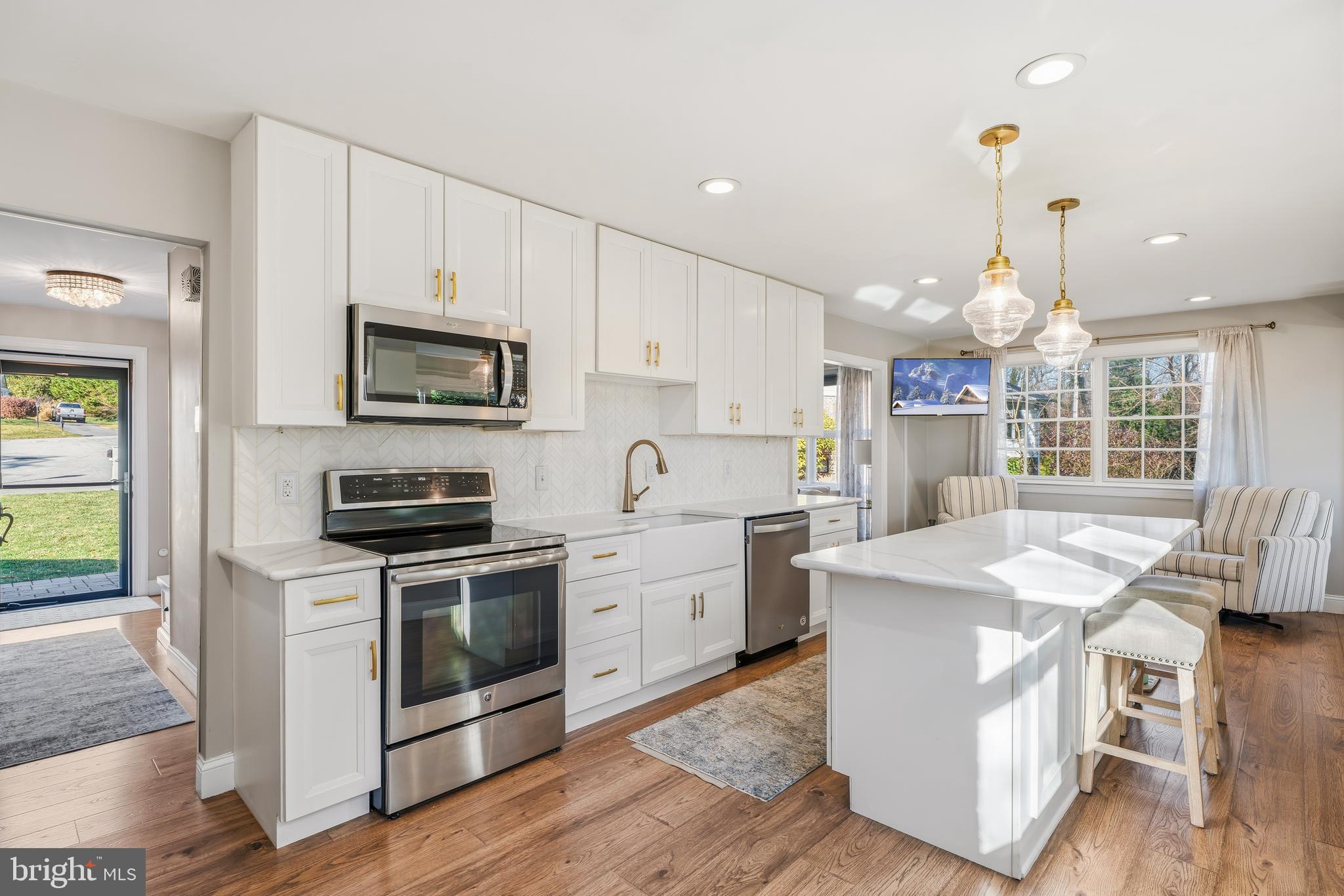 1229 WINE SPRING LANE