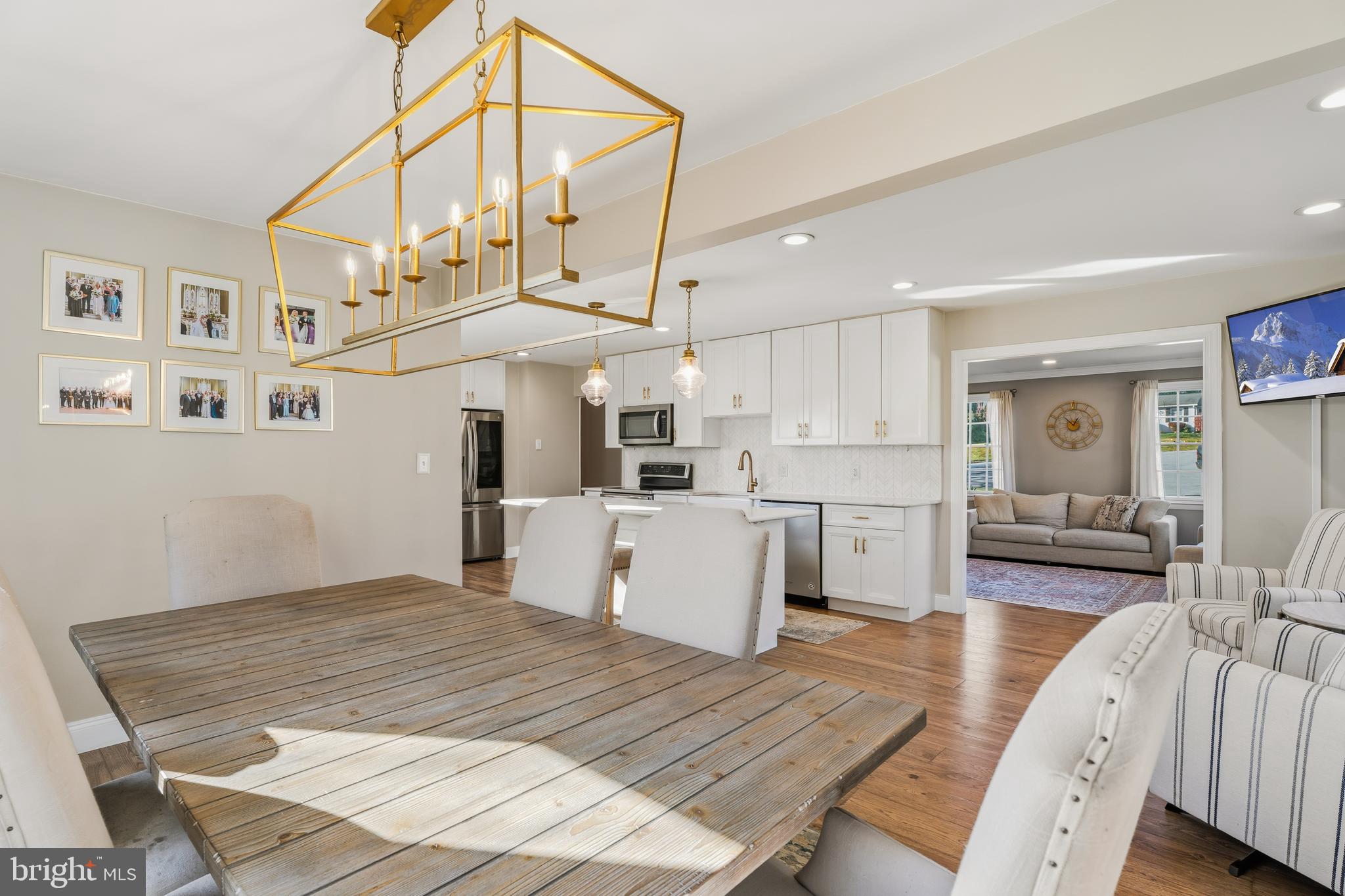 1229 WINE SPRING LANE