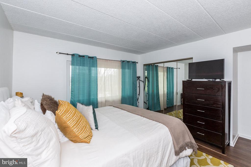 18269 LEMAN LAKE DRIVE Unit: 602