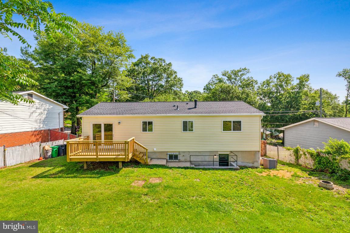 3713 Deming Dr