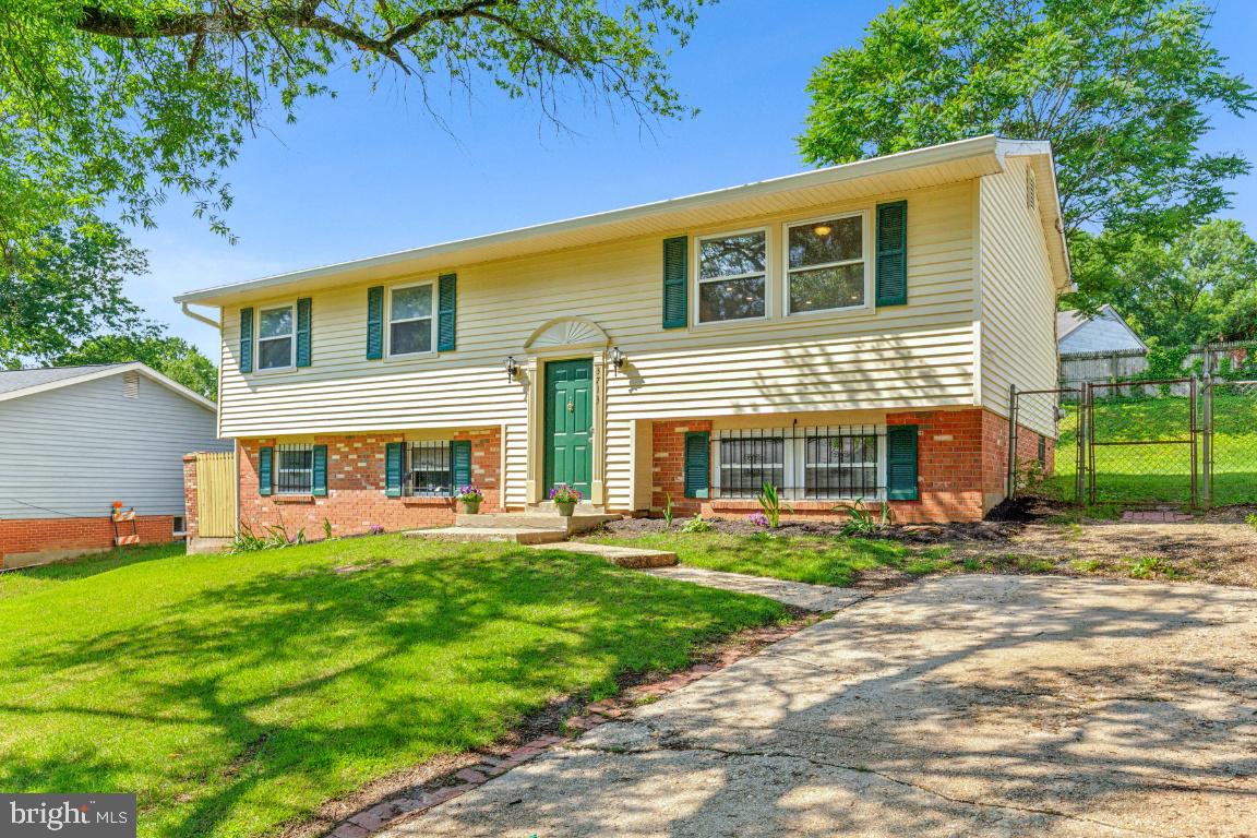 3713 Deming Dr