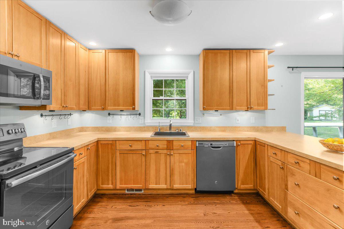 115 Woodmoor Rd