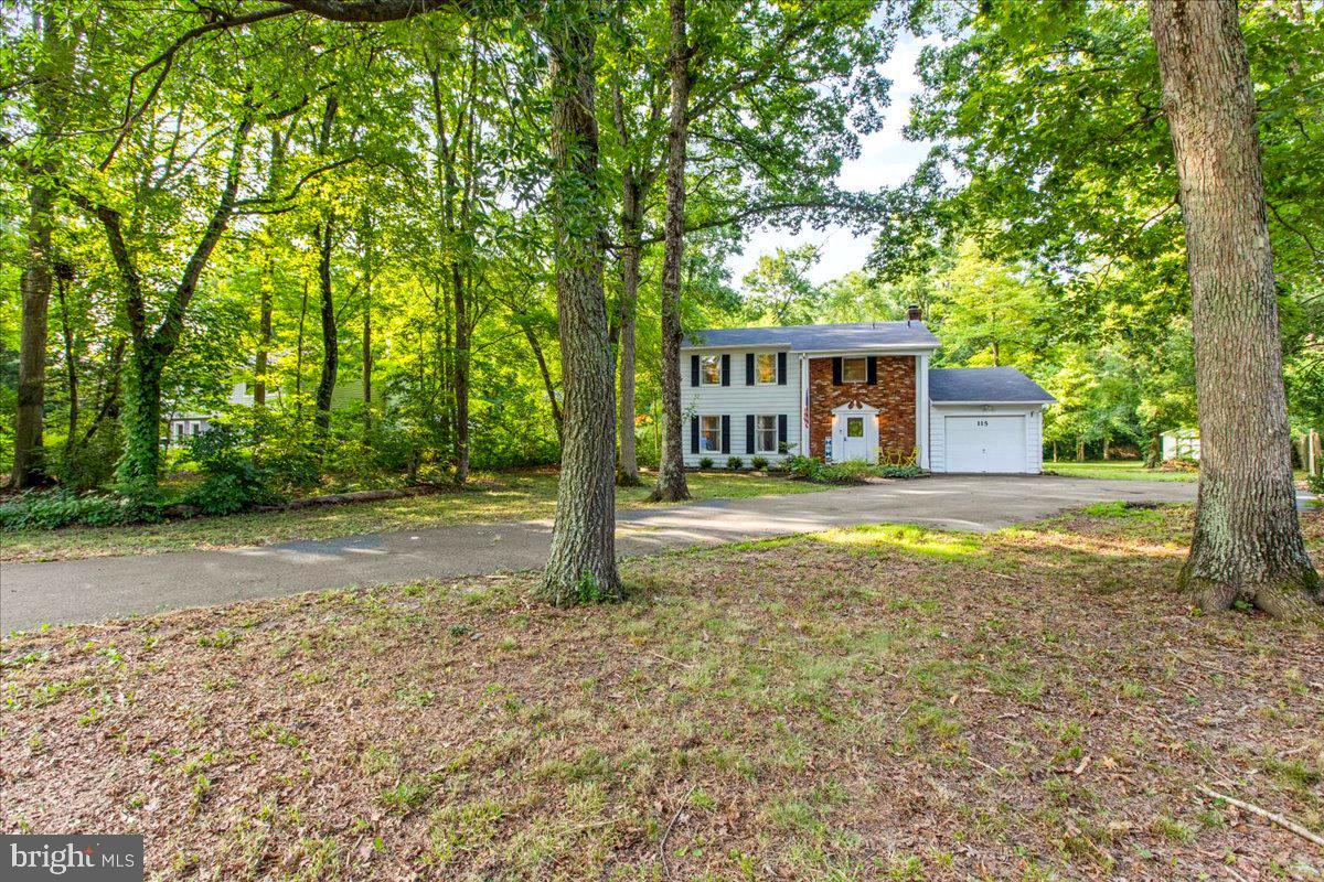 115 Woodmoor Rd