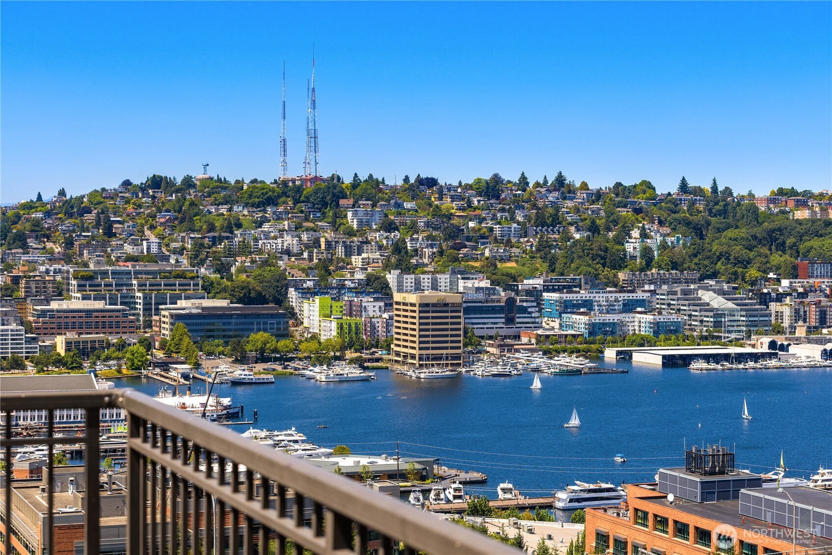 745 Bellevue Avenue E Unit: 305