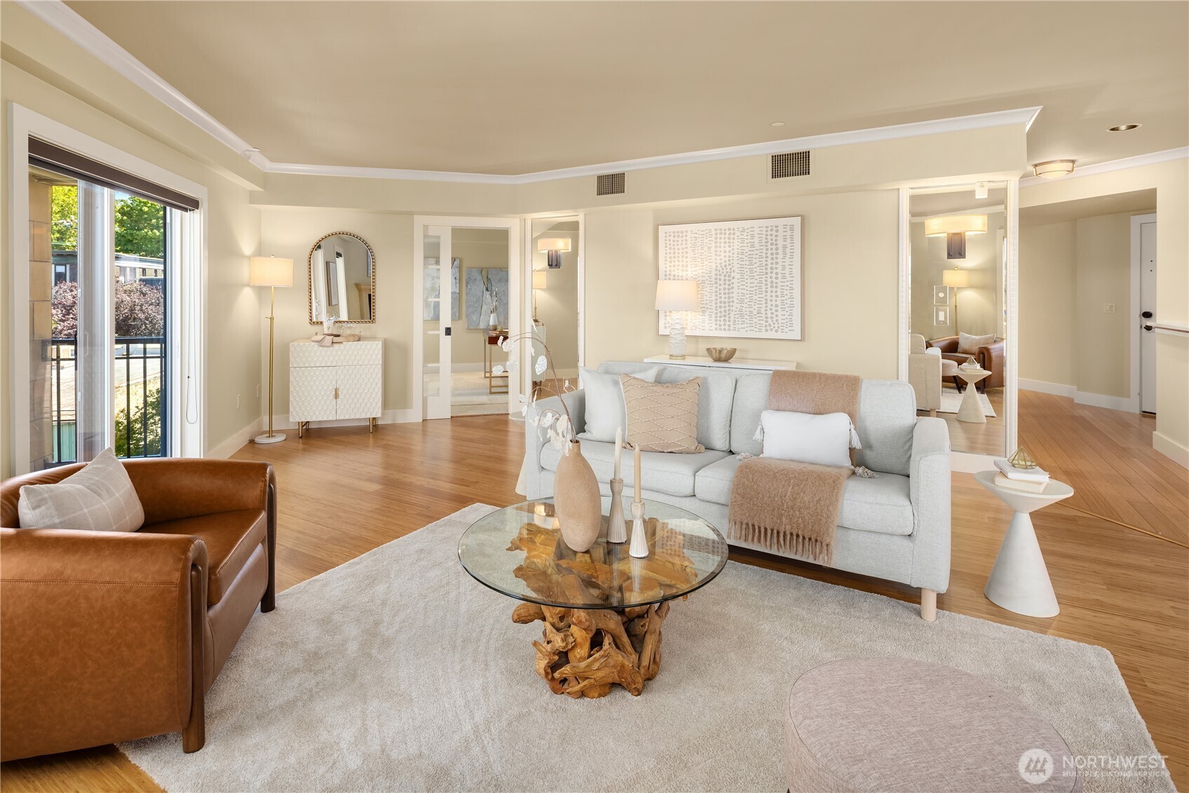 745 Bellevue Avenue E Unit: 305