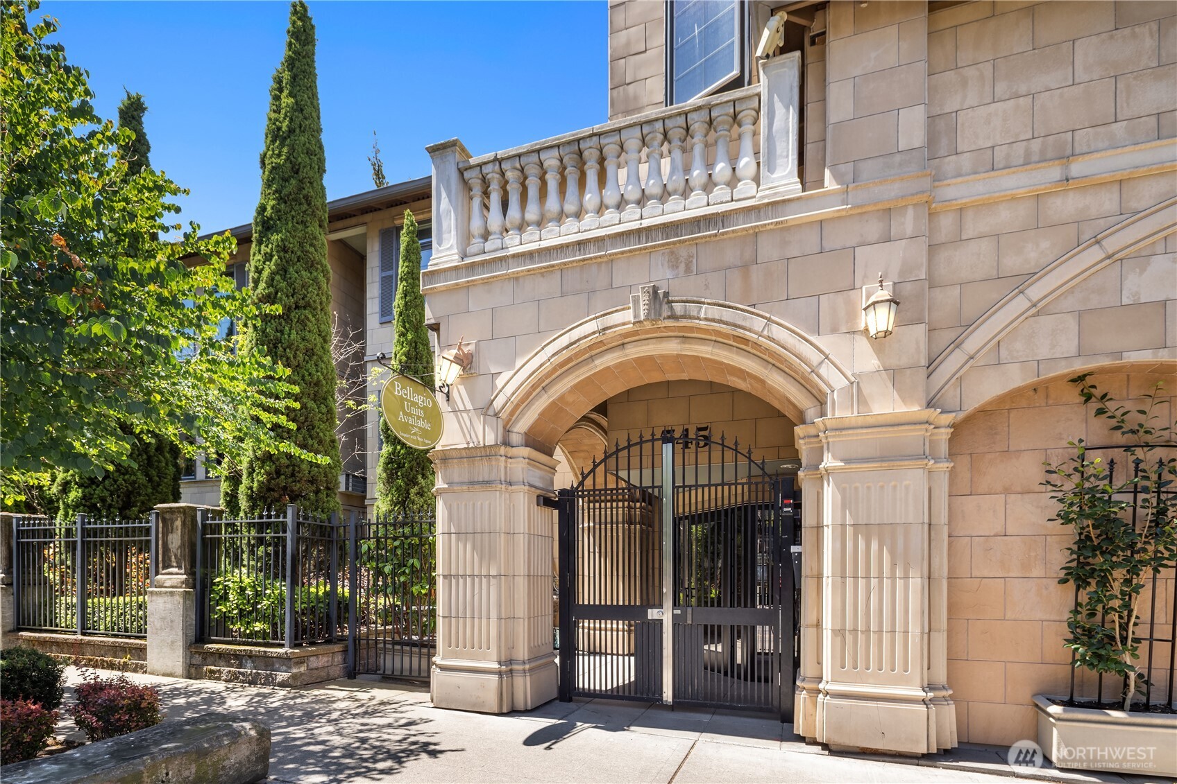 745 Bellevue Avenue E Unit: 305