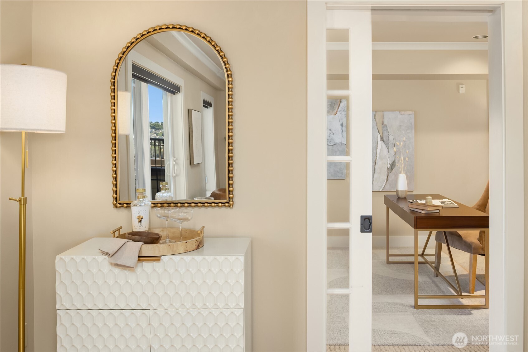 745 Bellevue Avenue E Unit: 305