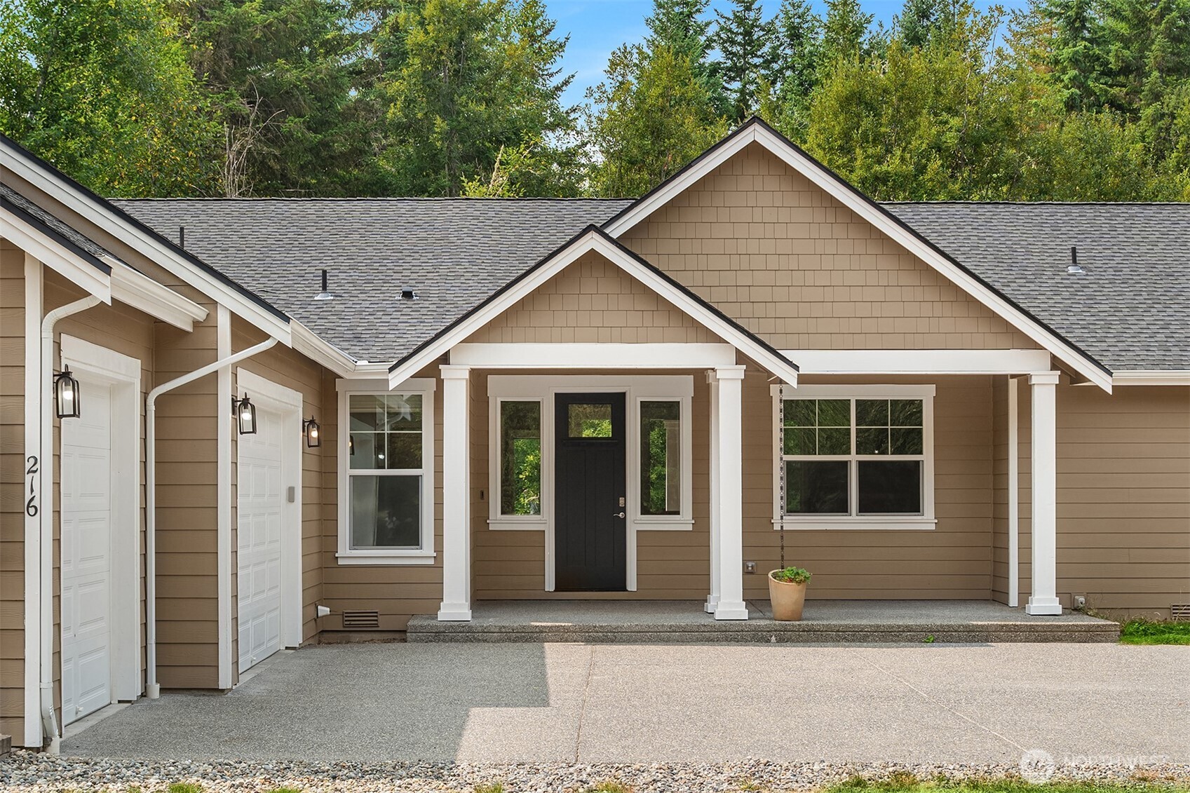 216 Cornwall Road NW Unit: 1