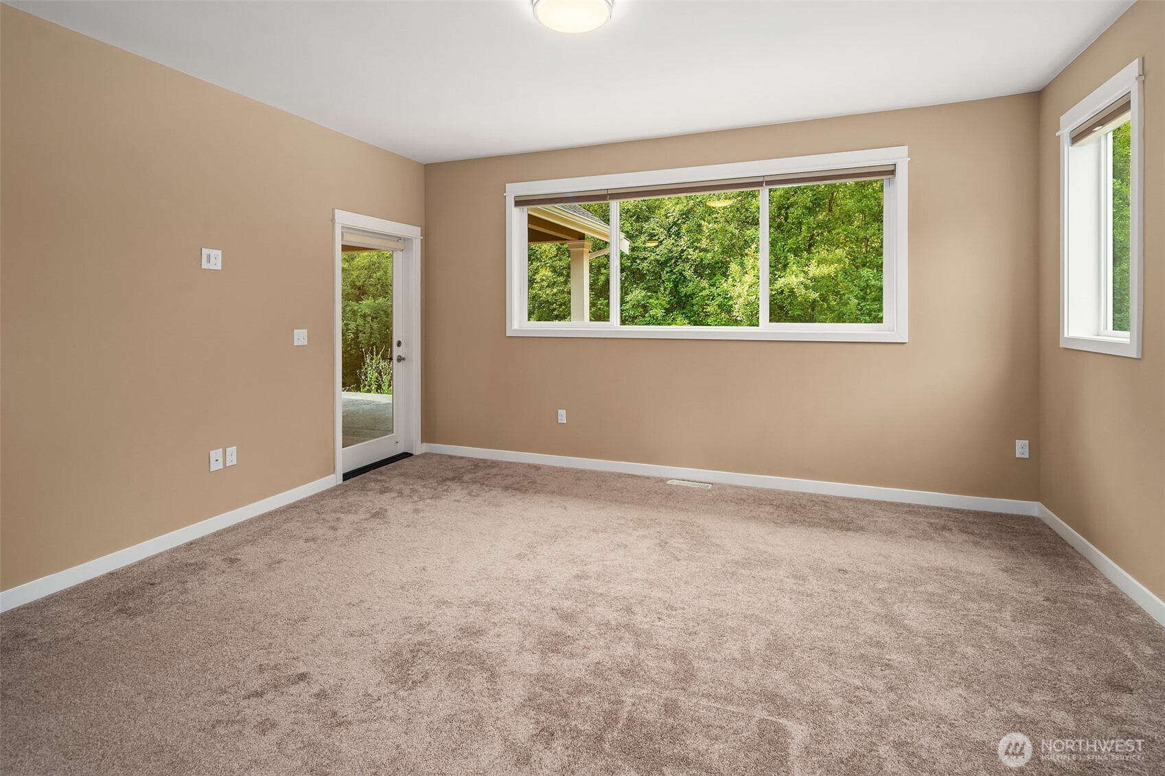 216 Cornwall Road NW Unit: 1